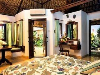 Hotel Poppies Bali 3*